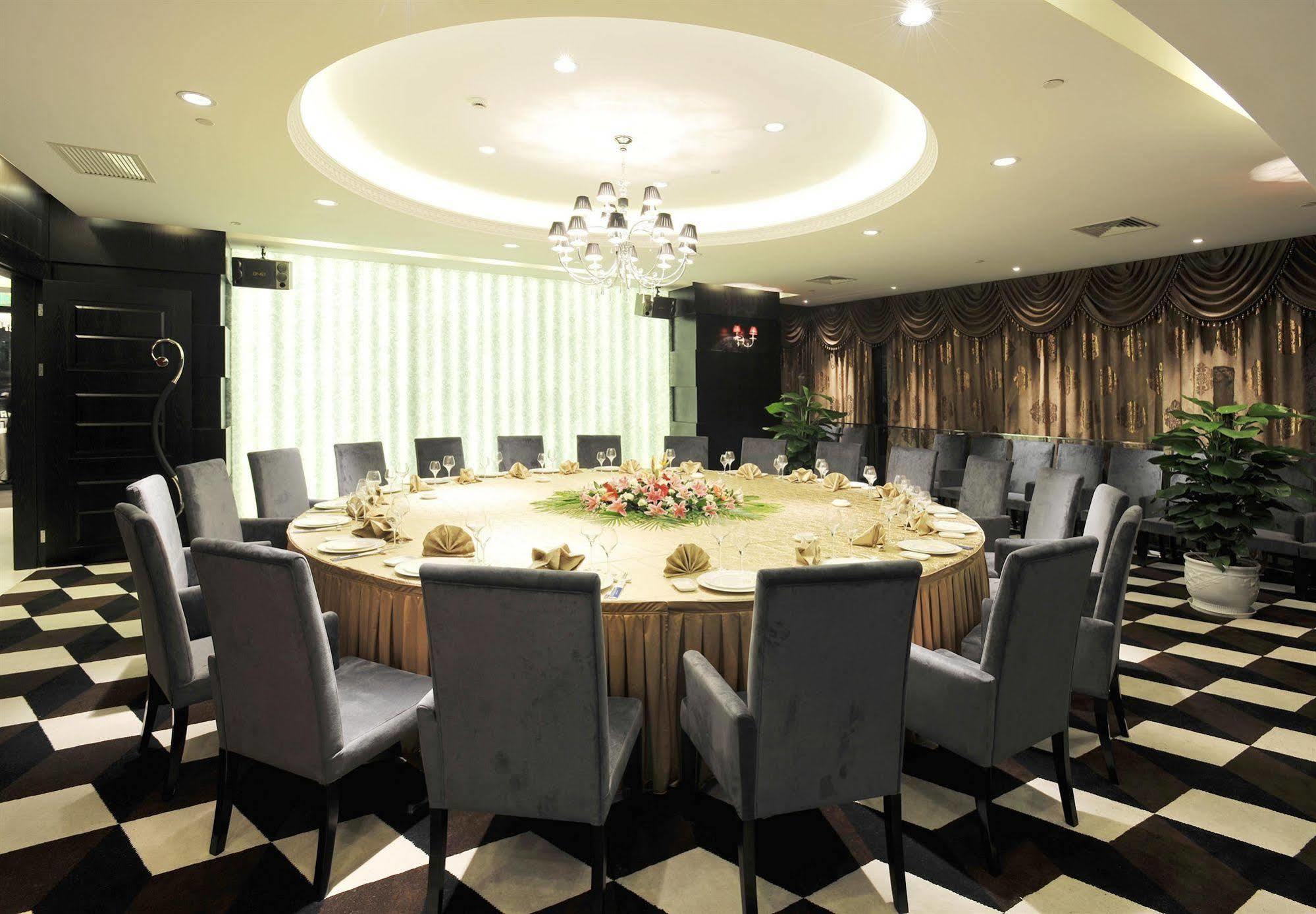 Tianping Hotel Shanghai Exterior photo